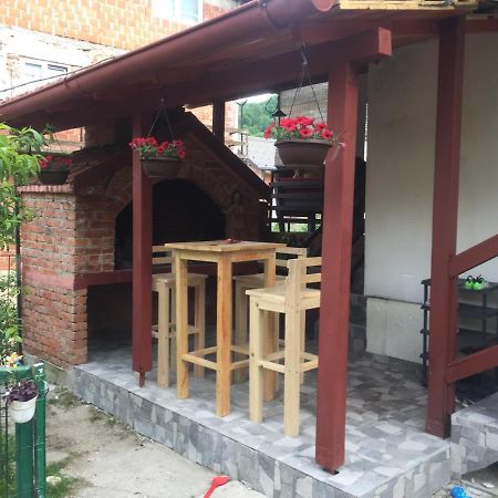 Apartment Dil Kulen Vakuf Luaran gambar