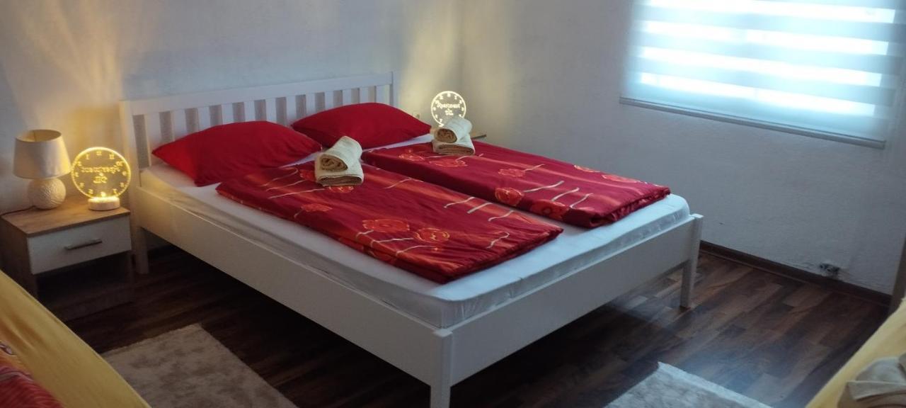 Apartment Dil Kulen Vakuf Luaran gambar
