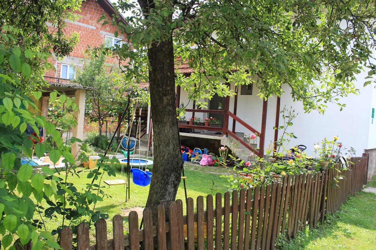 Apartment Dil Kulen Vakuf Luaran gambar